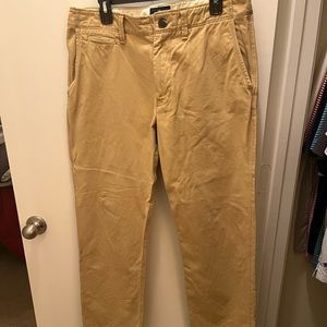 Khaki pants 34x32 EUC